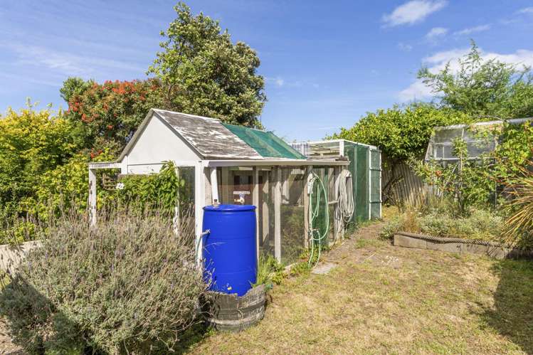18 Robert Mckeen Street Otaki Beach_17