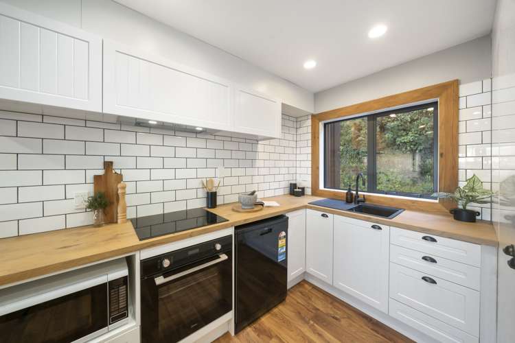 165 Grant Road Thorndon_5