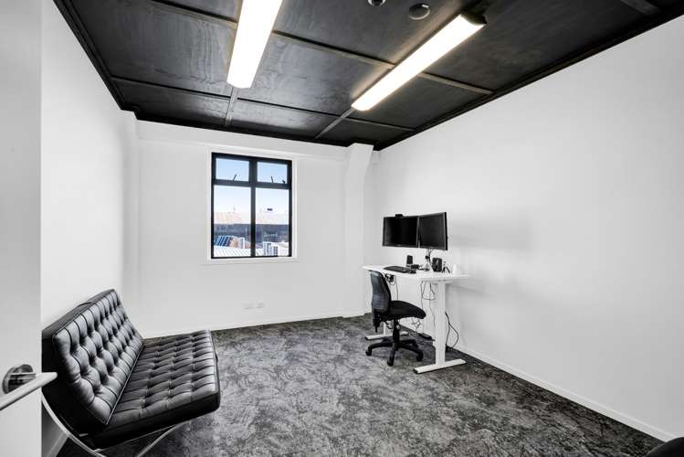 195 Devon Street East New Plymouth_11