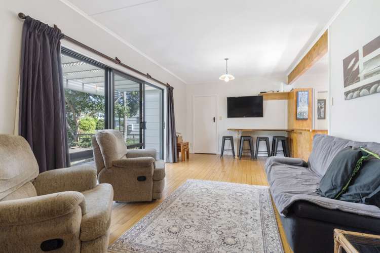 128 Avalon Place Whangamata_5