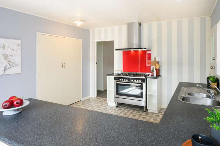 154 Lethbridge Street Feilding_23