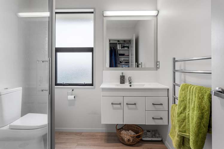 33 Willryan Avenue New Brighton_12