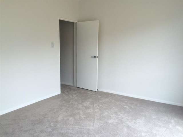 7 Laquinta Place Flat Bush_3