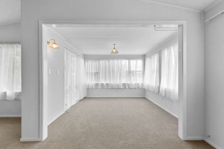 40 Somerset Crescent Highbury_5