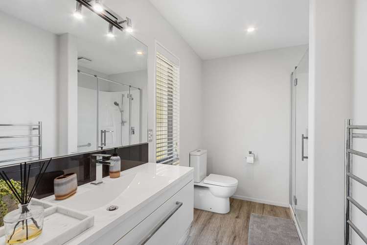 6 Newhaven Street Burwood_6