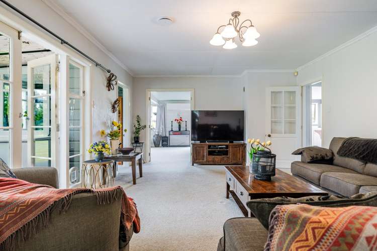 1032 Kimbolton Road Feilding_6