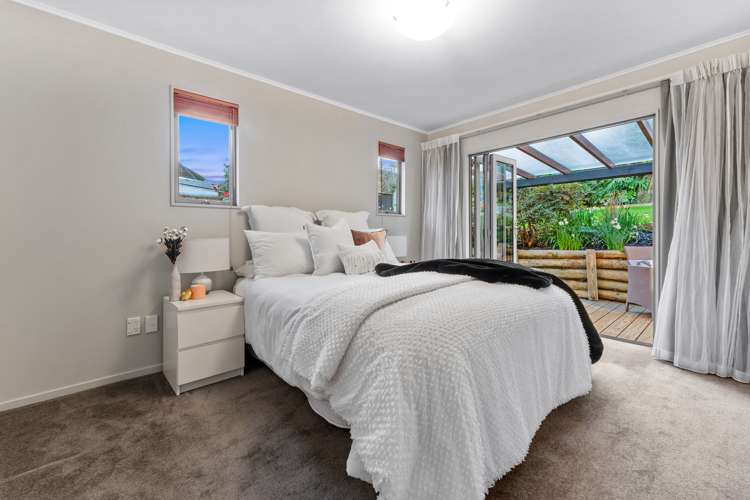 15 Tableau Place Totara Vale_17