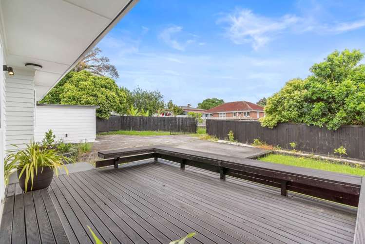 35 Fairclough Road Beach Haven_12