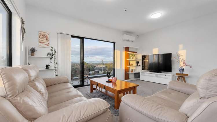 4/43A Waimumu Road Massey_3
