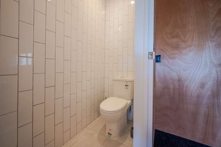 9 Lushingtons Bay Road Takamatua_31