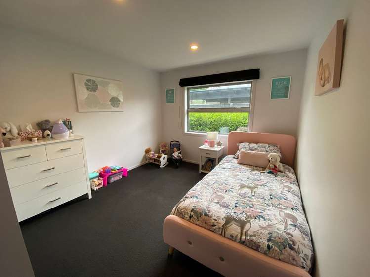 6 Chestnut Close Kelvin Grove_11