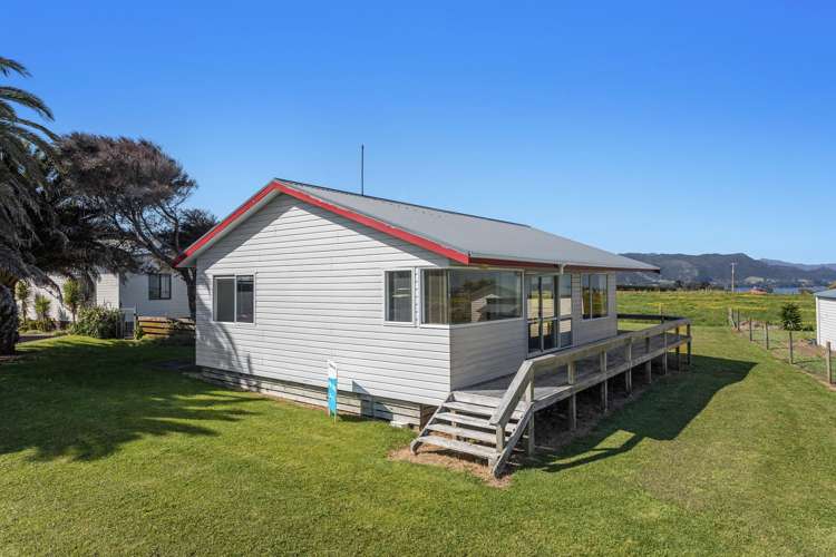 7 Rawinia Place Te Kaha_17