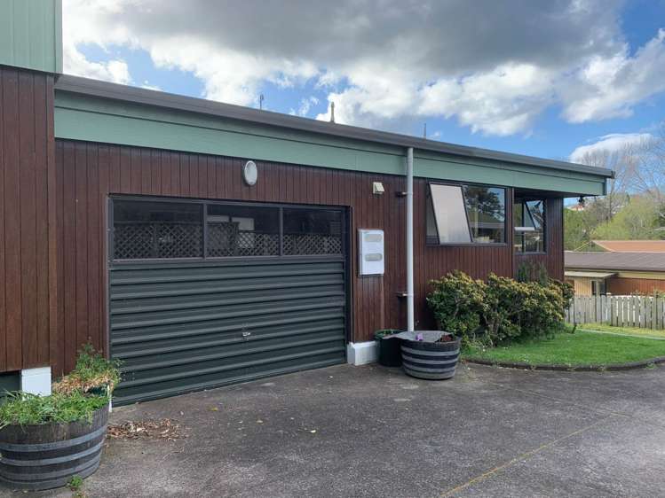 72 Gledstane Road Stanmore Bay_14