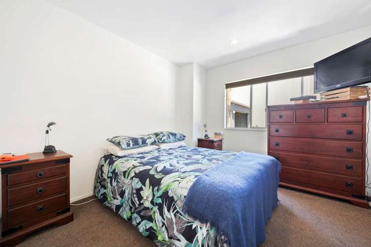 75/21 Hunters Park Drive Three Kings_8
