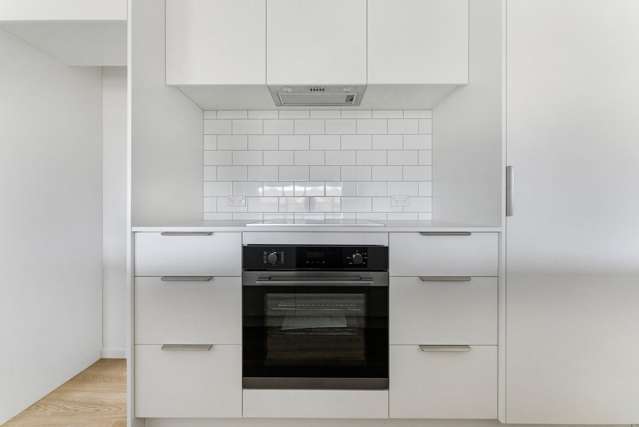 24b & 24c Omata Road Marfell_4