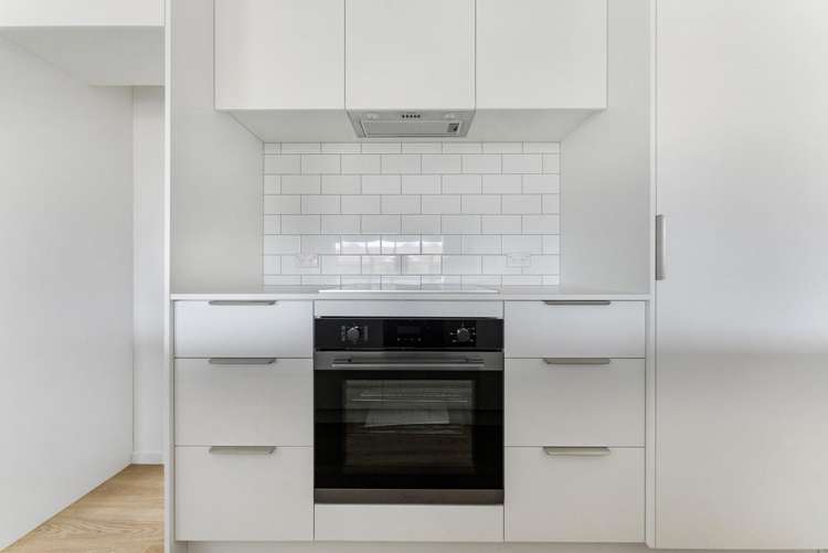 24b & 24c Omata Road Marfell_16