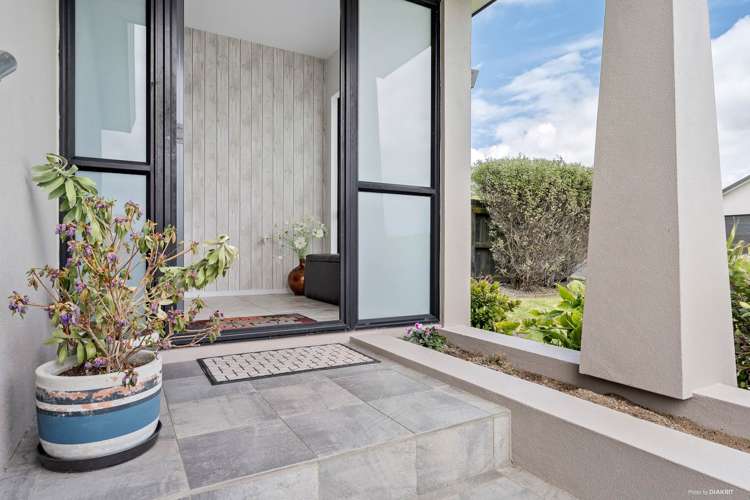 2 Lamberg Close East Tamaki_1