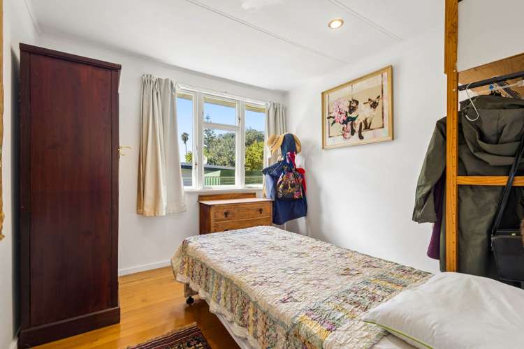 8 Pirangi Street Pt England_11