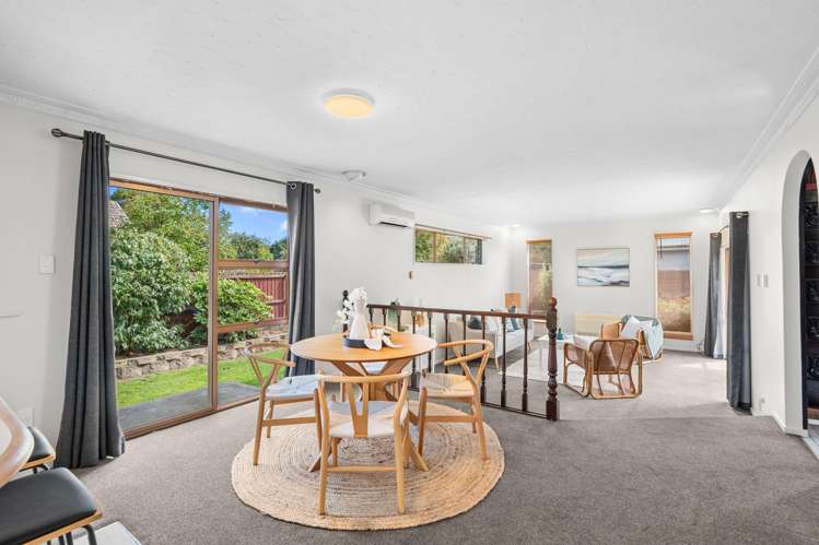 17 Yellowstone Crescent Burwood_8