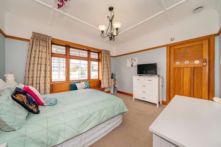 22 Bouverie Street Petone_11