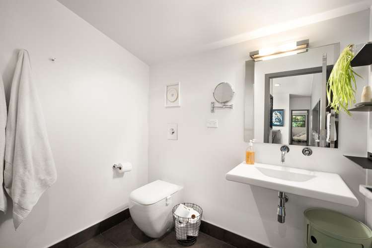 6/13 Coles Avenue Mount Eden_16