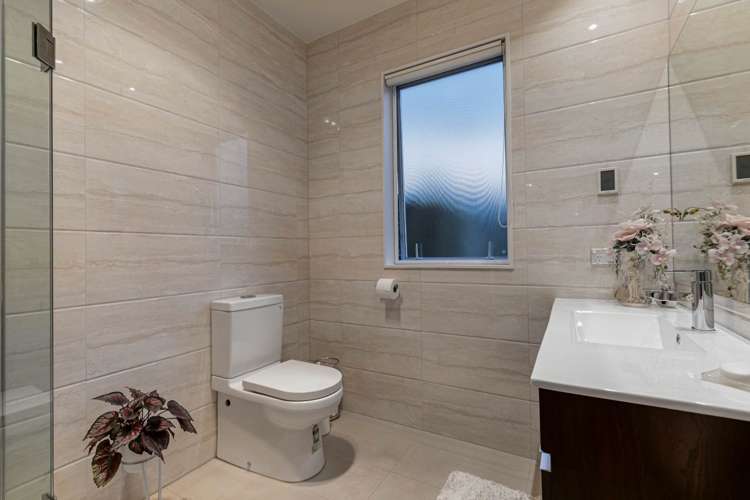 6 Harris Drive Silverdale_12