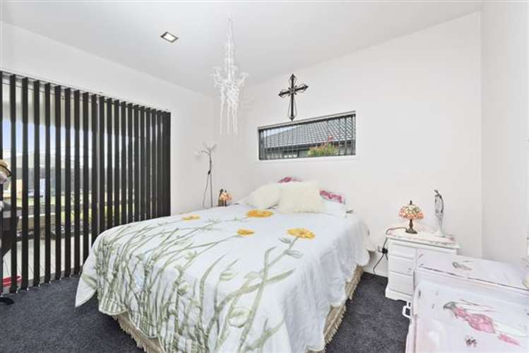 14 Pompano Key Papamoa_13