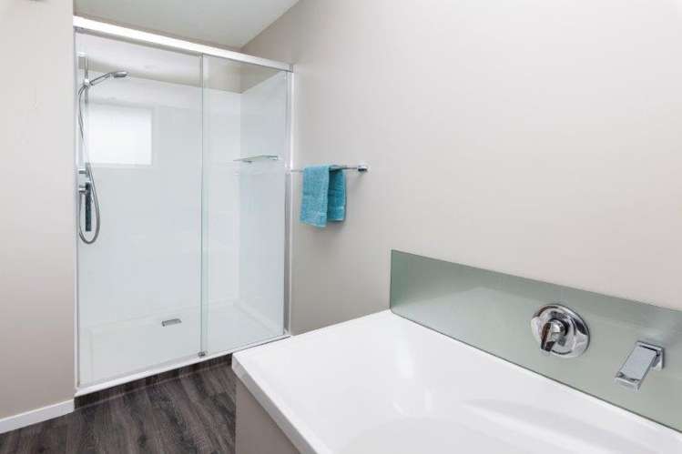 5 Hussar Place Hoon Hay_12