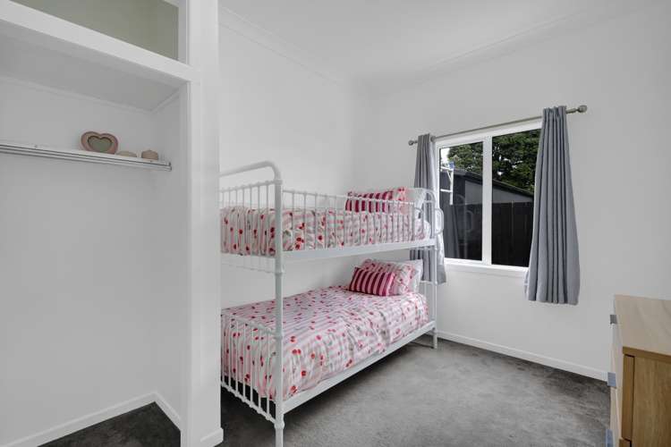 15E Rospeath Crescent Spotswood_13