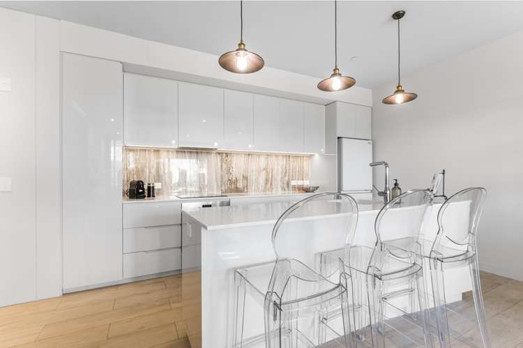 202/223D Green Lane West Epsom_10