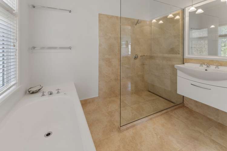 133 Princes Drive Britannia Heights_14