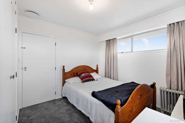 76 Lake Road Narrow Neck_5