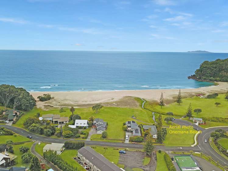 141 Bambury Place Onemana_16