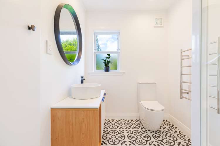 88 Woodlands Park Road Titirangi_25