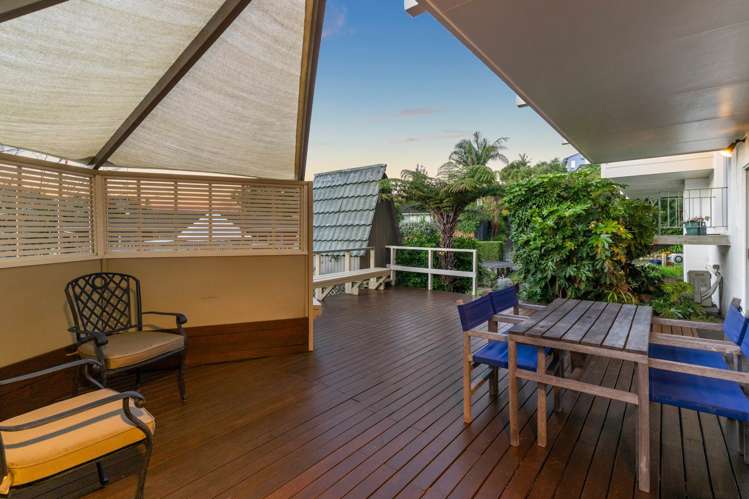 56 Mayfair Crescent Mairangi Bay_47