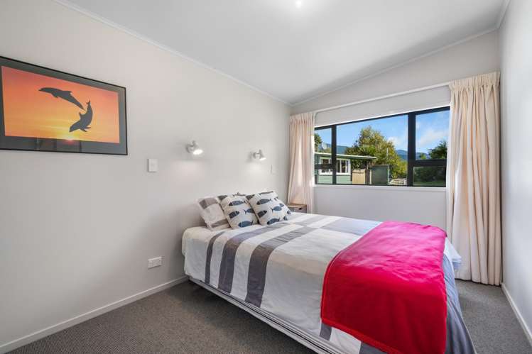 1755 Queen Charlotte Drive Anakiwa and Surrounds_16