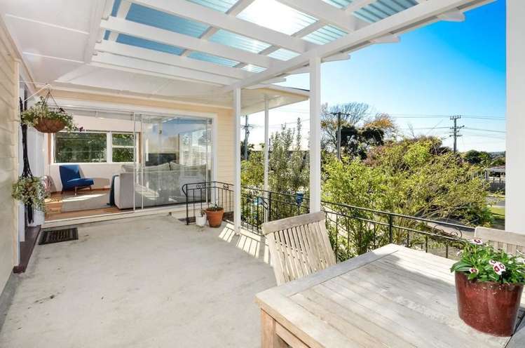 17 Royal View Road Te Atatu South_6