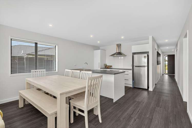 29 Jean Batten Lane_5