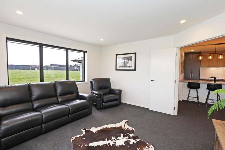 25 Glenda Place Seaward Bush_10