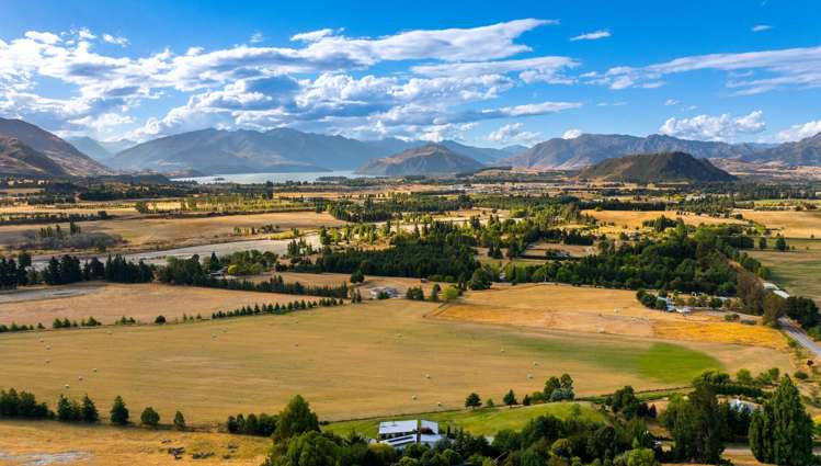 182 Faulks Road Wanaka_11