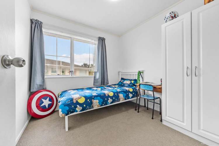 1/10 May Avenue Te Atatu South_9