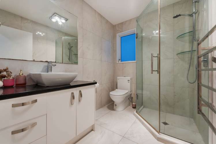 18 Tinaku Road Flat Bush_23