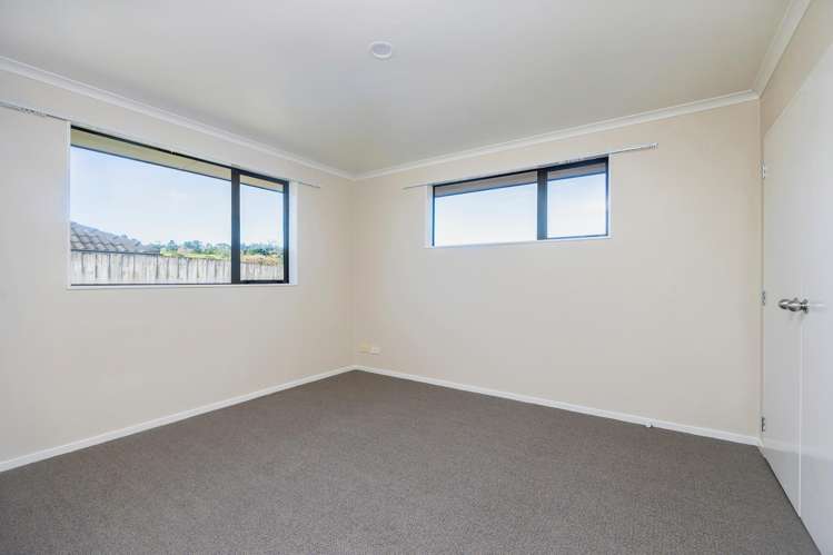 36 Misty Valley Drive Henderson_11