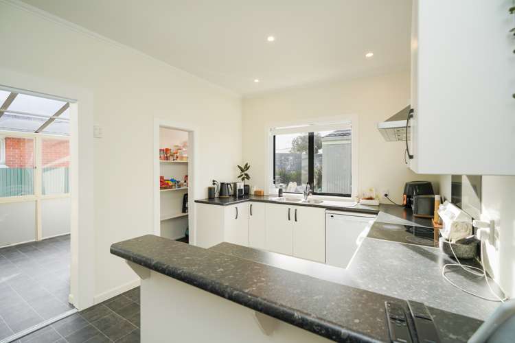 123 Bamborough Street Richmond_11