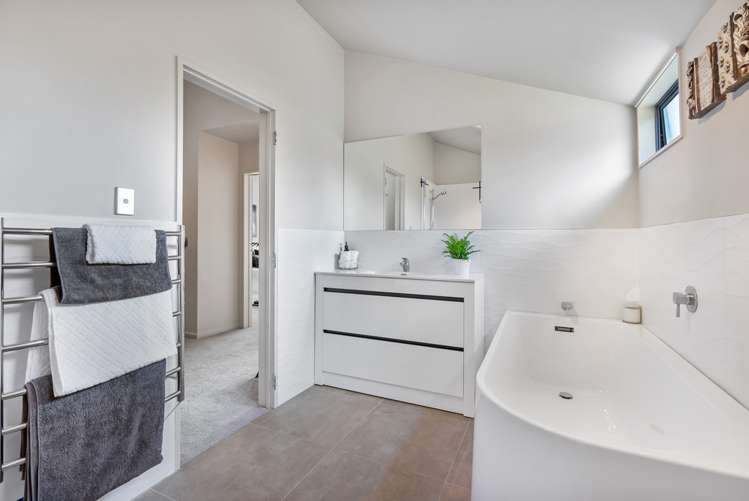 102a Gowing Drive Meadowbank_15