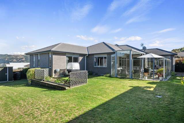 11 Paparoa Crescent Aotea_1