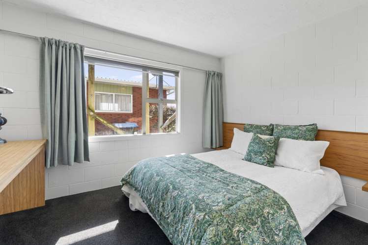 2/75 Belt Road New Plymouth Central_17
