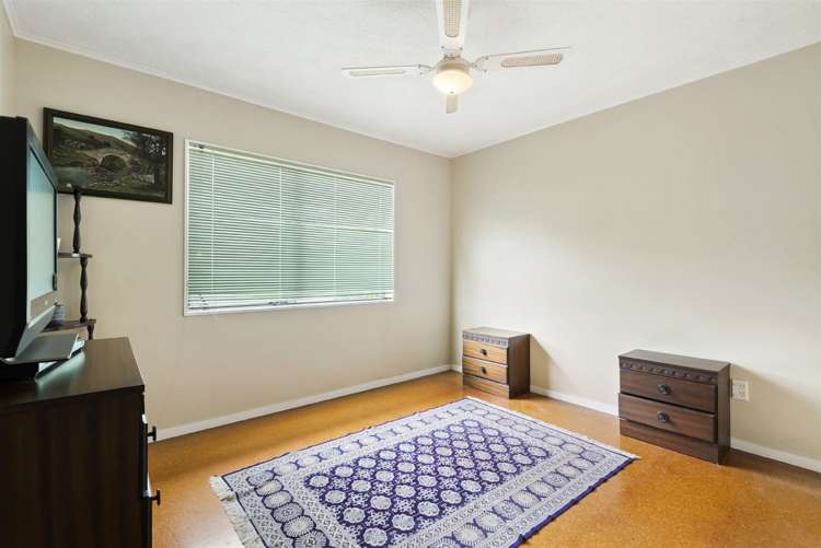 1/32a Helena Street Massey_13