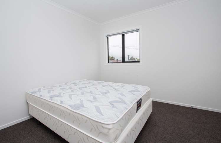 7/17 Lyon Street 1067_12