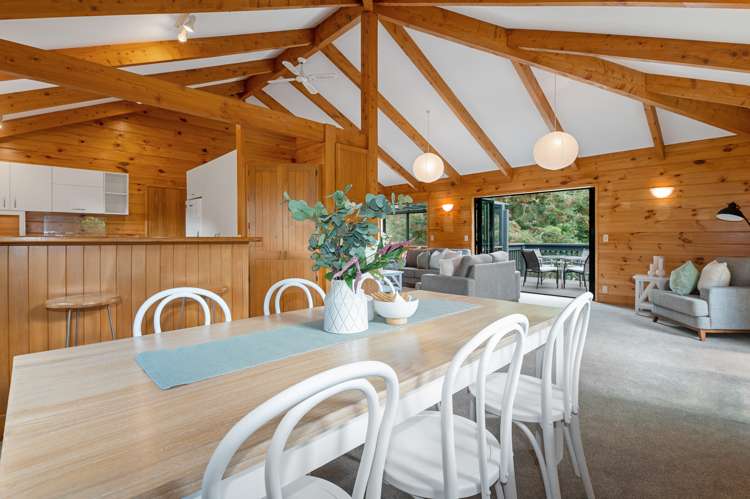 4 Steep Street Lake Okareka_8